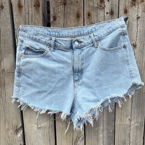 Light Blue Denim Frayed Hem Women Shorts
